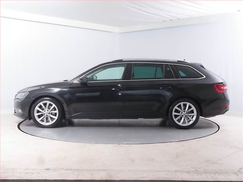 Škoda Superb (2018) Style 2.0 TDI, 4X4, Automat - fotka 3 z 14