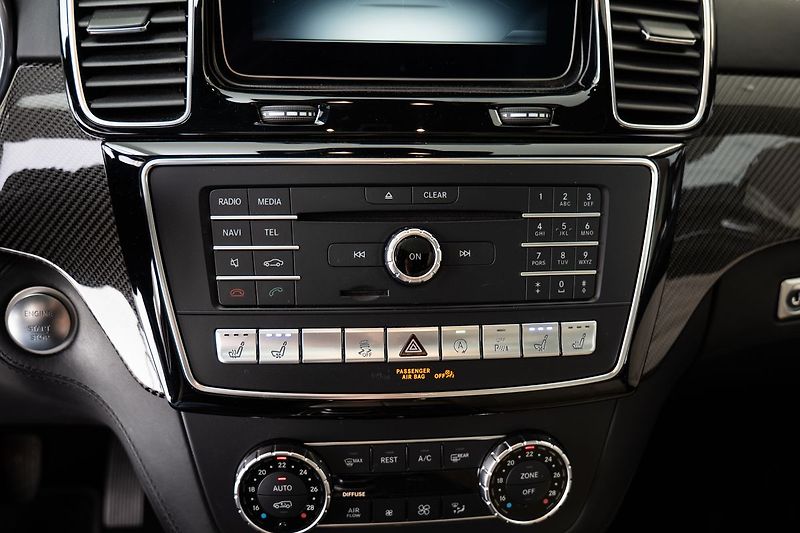 Mercedes-Benz GLE d 4MATIC AMG - fotka 15 z 25