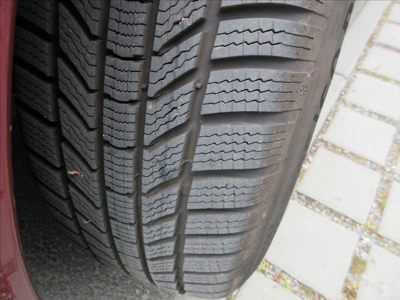 Subaru Outback 2,5 i Navi, Harman/kardon, Tou - fotka 35 z 38