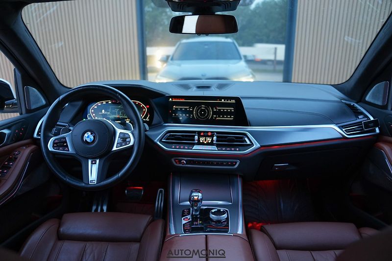 BMW X5 (2023) X5 xDrive40d M Sport Bowers - fotka 4 z 31