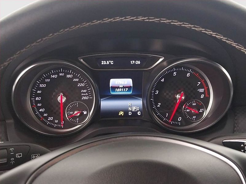 Mercedes-Benz Třídy A (2016) A 200, Automat, Serv.kniha - fotka 11 z 22