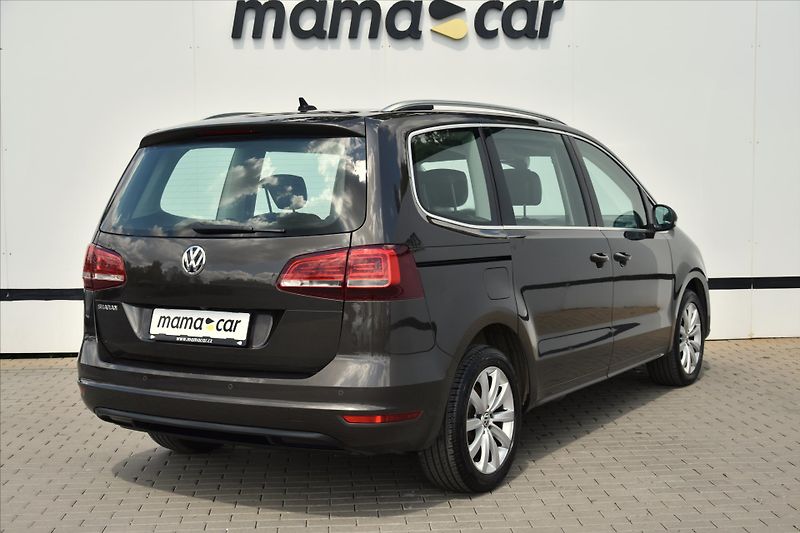 Volkswagen Sharan 2.0TDI 110kW HIGHLINE 1MAJ. ČR - fotka 7 z 25