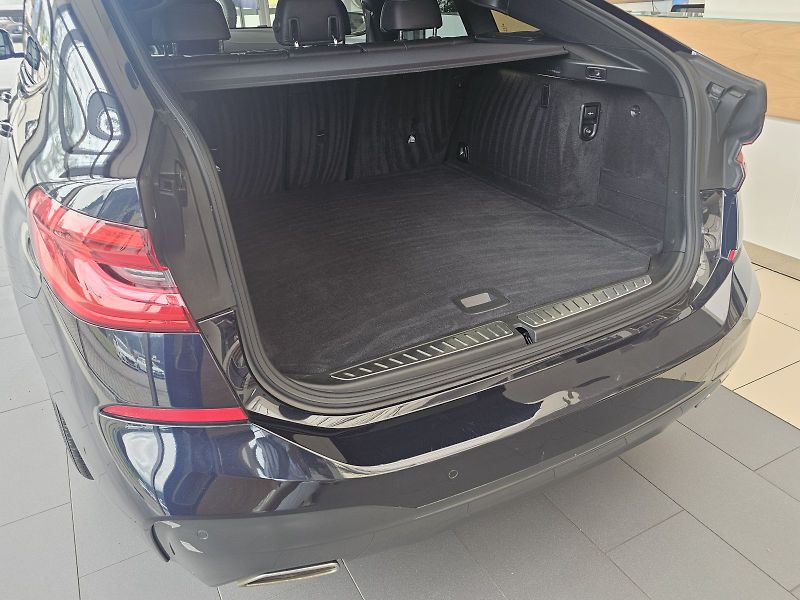 BMW Řada 6 640d xDrive - fotka 6 z 32
