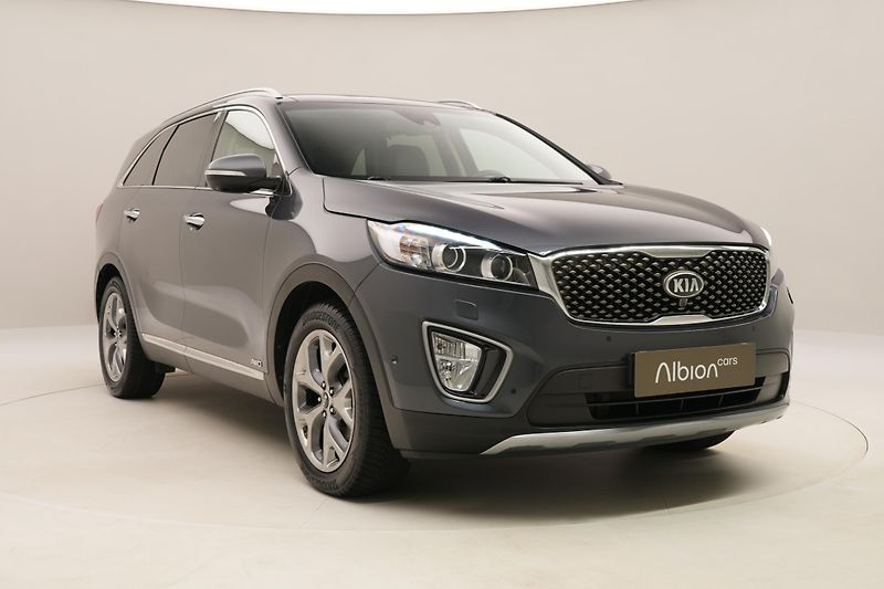 Kia Sorento 2.2 CRDi 147kW AWD AUT 7míst - fotka 14 z 56