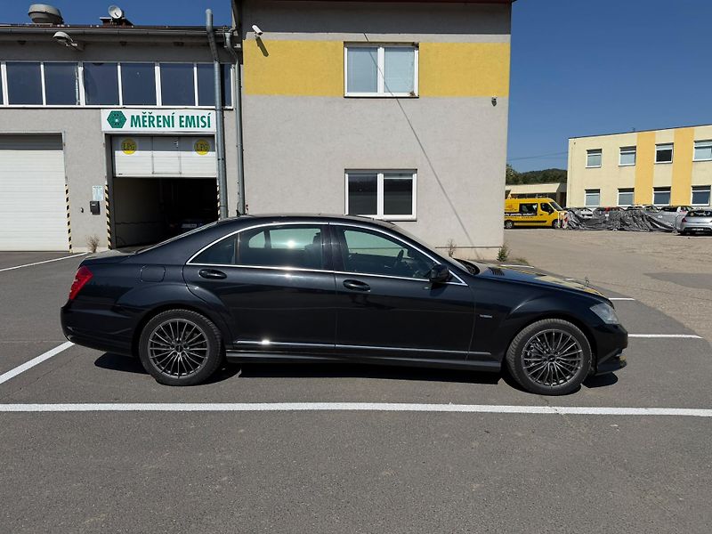 Mercedes-Benz Třídy S (2012) Mercedes-Benz S(w221 long) 350 - fotka 4 z 20