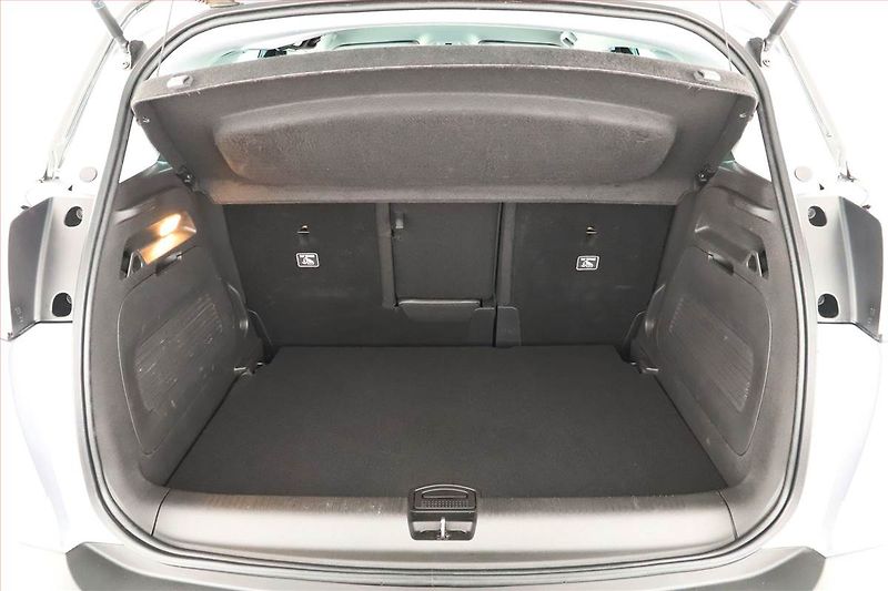 Opel Crossland X (2021) 1.2 Turbo, ČR,1.maj - fotka 10 z 18