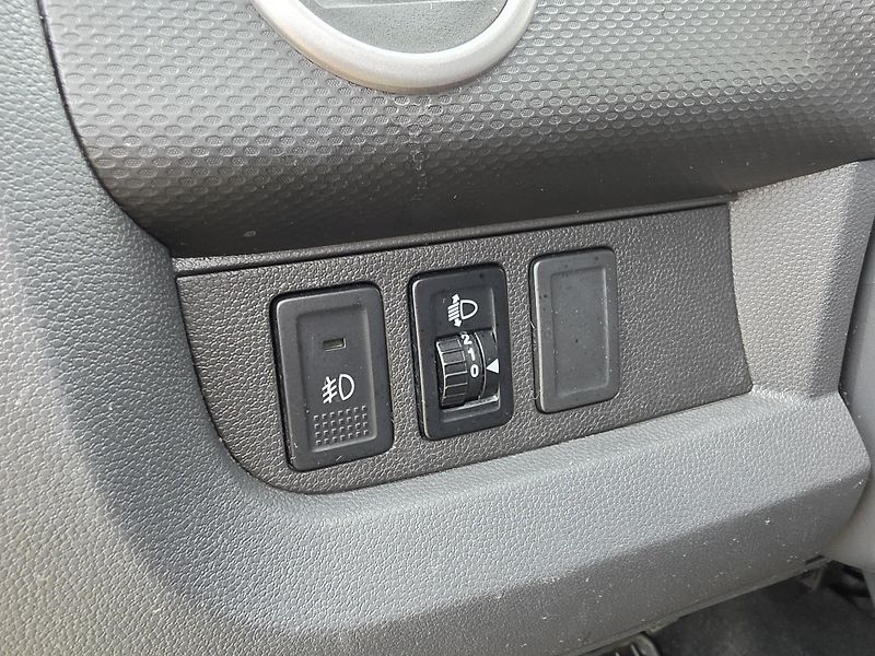 Suzuki Splash 1.2i 63kW KLIMA*REZERVACE* - fotka 15 z 46