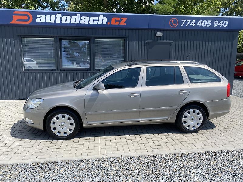 Škoda Octavia 1.6i 75kW - KLIMATIZACE - PDC - fotka 1 z 35