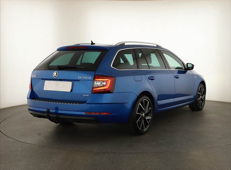 Škoda Octavia (2019) Laurin&Klement 2.0 TSI, 4X4 - fotka 5 z 18