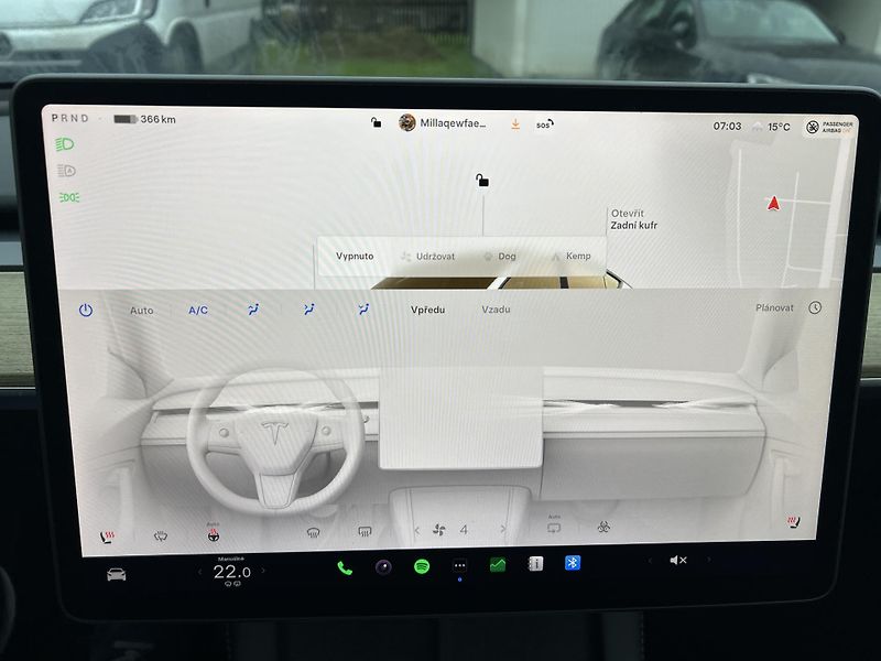 Tesla Model Y LONG RANGE DUAL MOTOR  TZ 92% - fotka 23 z 56