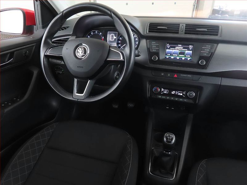 Škoda Fabia (2015) 1.2 TSI, Serv.kniha - fotka 7 z 14