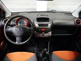 Toyota Aygo (2012) 1.0i, ČR, AC - náhled 8
