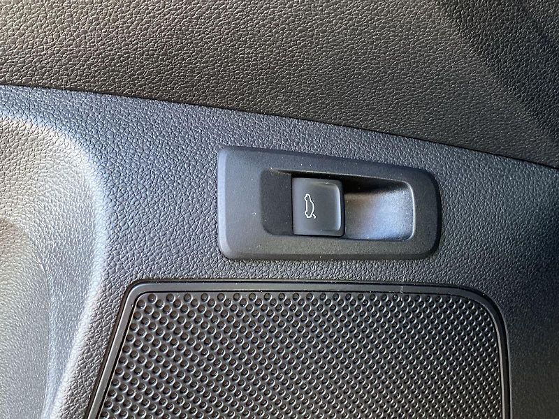 Škoda Karoq (2025) 2.0 TDI 4x4 DSG Sportline - fotka 13 z 38
