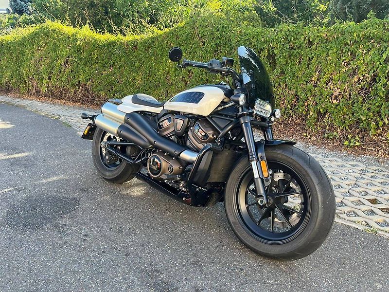 Harley-Davidson (2022) RH 1250S Sportster S - fotka 1 z 12