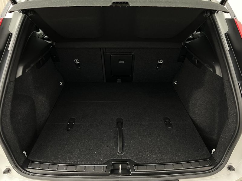 Volvo XC40 RECHARGE PLUS TWIN ENGINE AUT - fotka 5 z 43