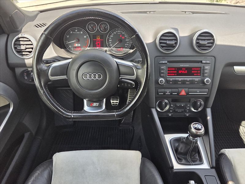 Audi S3 2,0 TFSi 195kW Quattro  6M/T Q - fotka 10 z 15