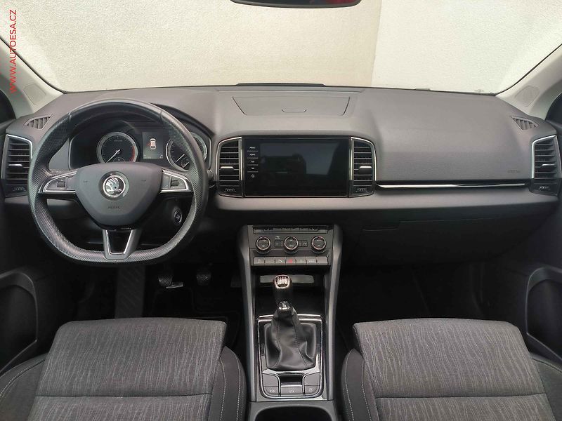 Škoda Karoq (2018) 1.5 TSi, Style, LED, panor - fotka 8 z 24