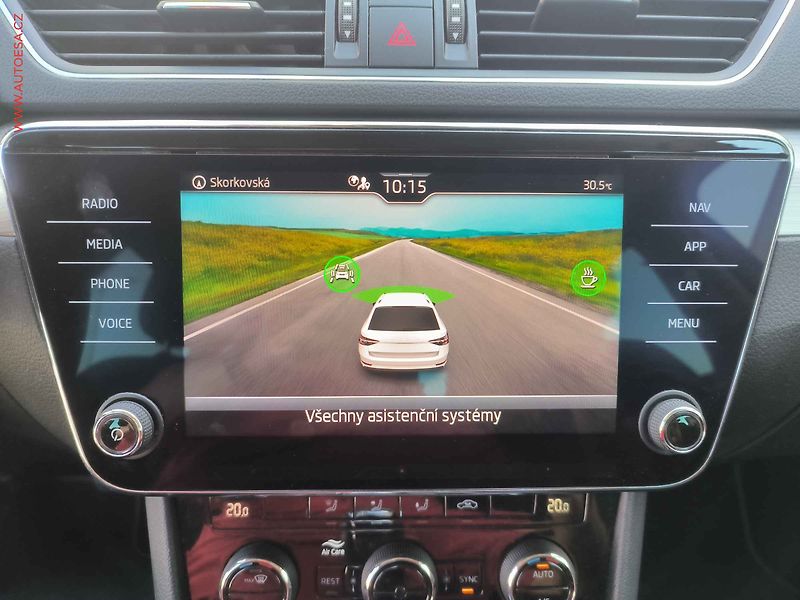 Škoda Superb (2022) 2.0 TDi, Style, DSG, LED - fotka 15 z 27