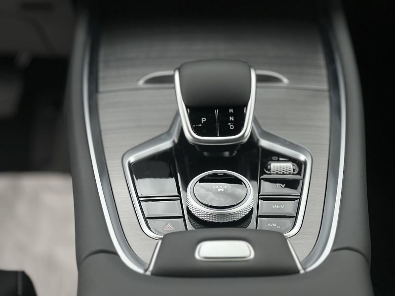 Chery Tiggo 7 PHEV (2026) UNIQUE 1.5 T-GDI  - fotka 10 z 31