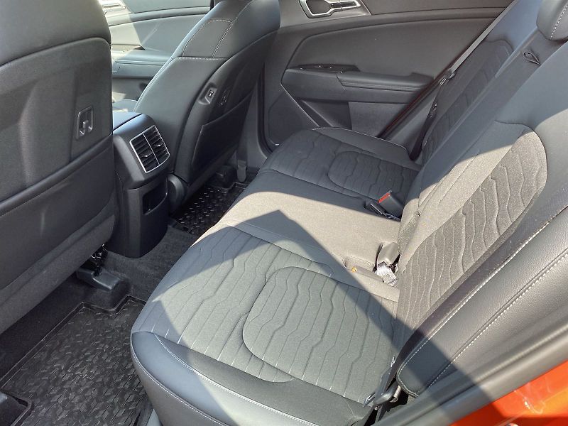 Kia Sportage (2022) 1,6 CRDi 4x4 6MT TOP - fotka 9 z 31