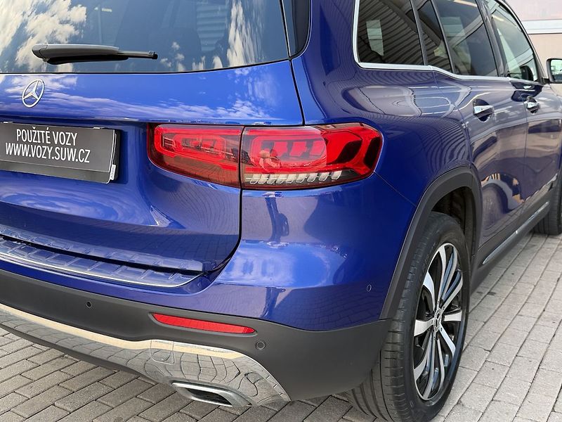 Mercedes-Benz GLB 200 - fotka 12 z 37