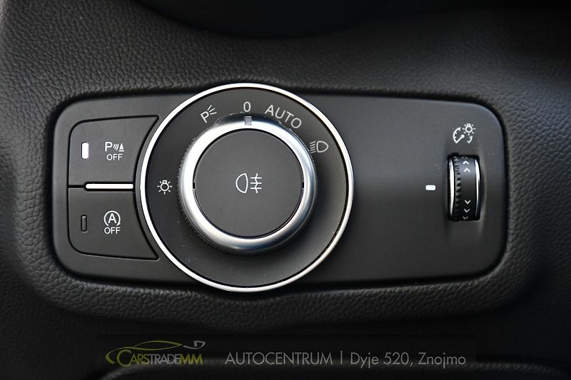 Alfa Romeo Giulia 2.2JTDm 154kw Ti - fotka 25 z 53