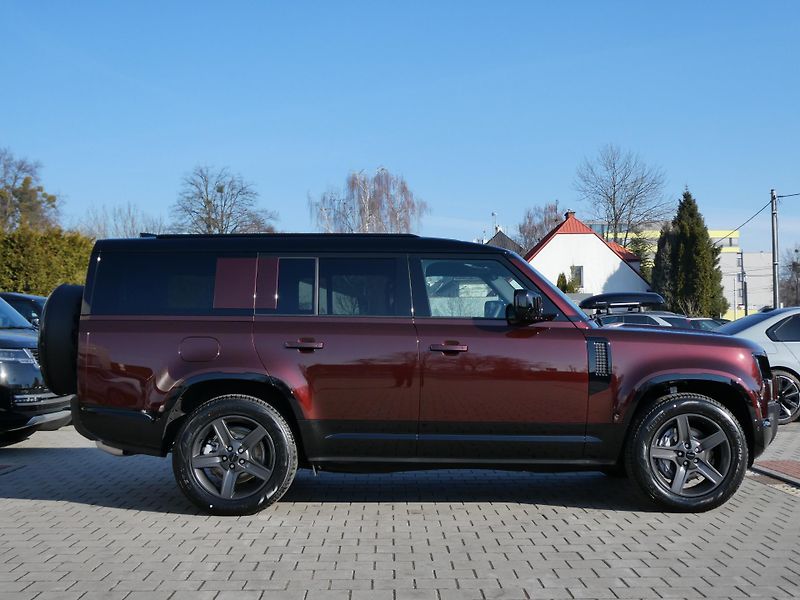 Land Rover Defender (2026) 130 3,0 X-Dynamic SE D350 - fotka 6 z 41
