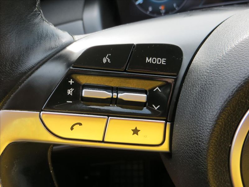 Hyundai Tucson 1,6 CRDi mHEV Smart 100kW - fotka 21 z 26