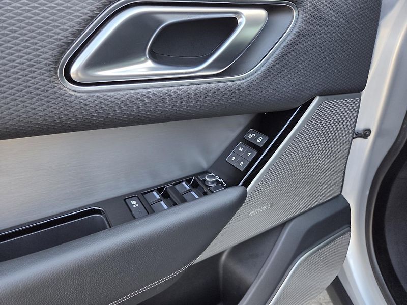 Land Rover Range Rover Velar D300 R-D SE HUD PANO TOPservis - fotka 15 z 47