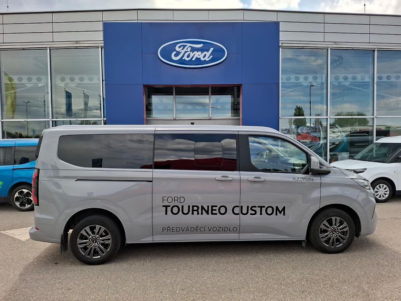 Ford Tourneo Custom Titanium L2, Tourneo, 2.0 EcoB - fotka 2 z 15
