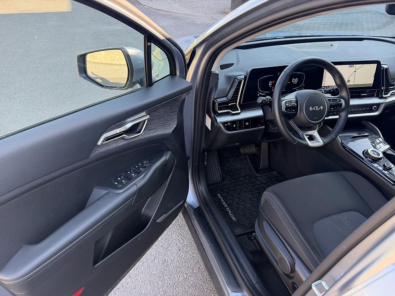 Kia Sportage 1.6 T-GDI 118KW automat navi - fotka 13 z 23