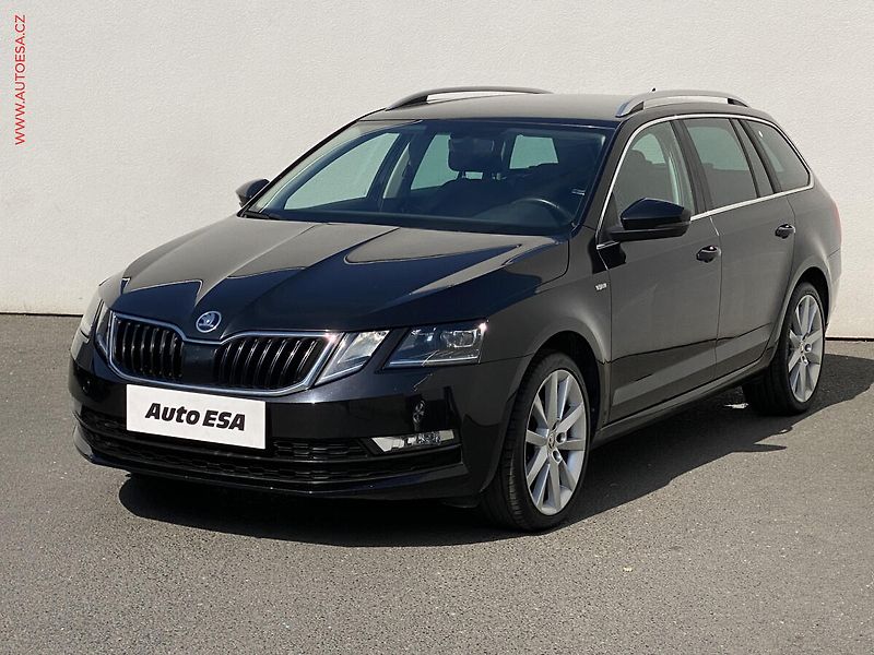 Škoda Octavia (2019) 1.5 TSi, Soleil, LED, navi, - fotka 3 z 19