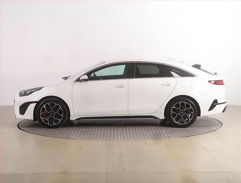 Kia Pro_Ceed (2022) GT-Line 1.5 T-GDI - fotka 3 z 19