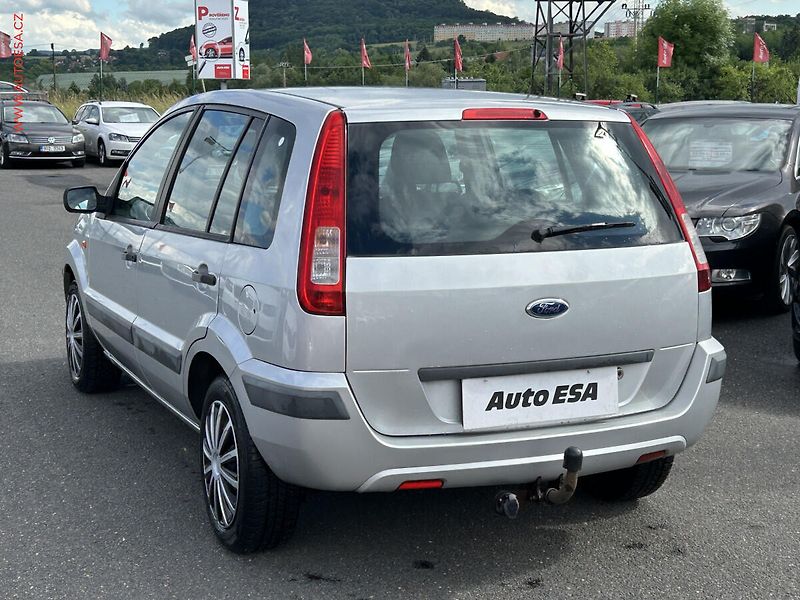 Ford Fusion (2007) 1.4 TDCi, AC, el. výbava - fotka 6 z 15