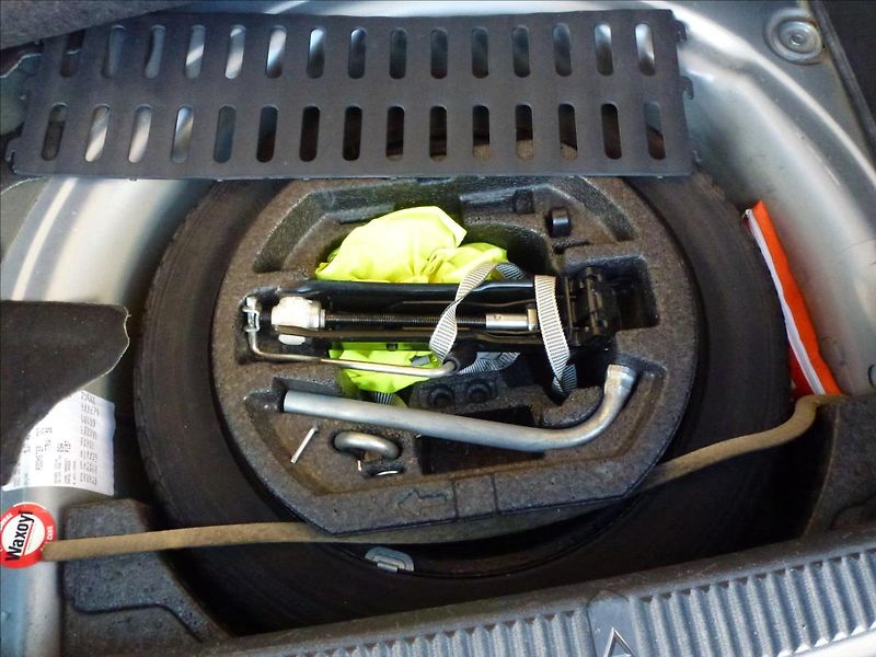 Škoda Roomster 1,9 TDI -  BEZ KOROZE !!!!!!! - fotka 24 z 54