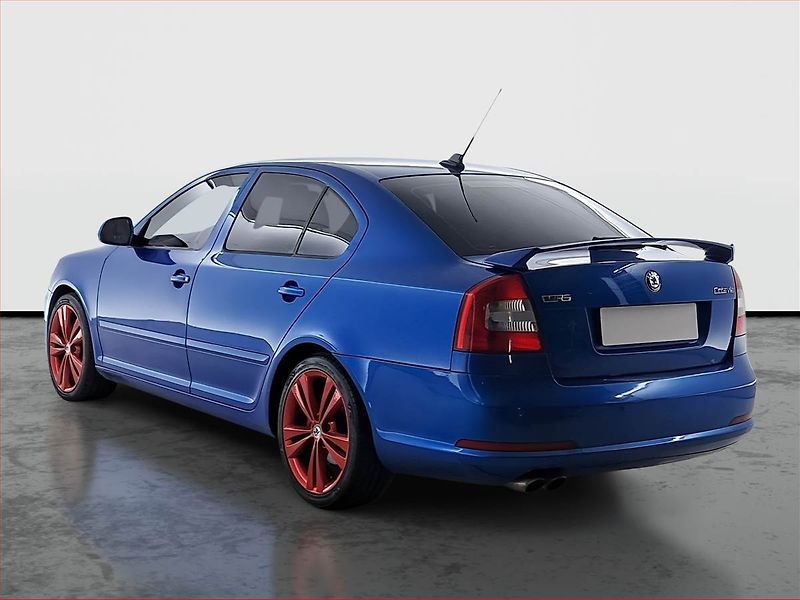 Škoda Octavia (2009) RS 2.0 TDI, Automat, Navi - fotka 4 z 21