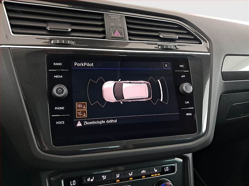 Volkswagen Tiguan (2018) 2.0 TDI - fotka 18 z 19