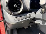 Toyota C-HR 2,0 HEV e-CVT GR Sport - náhled 13