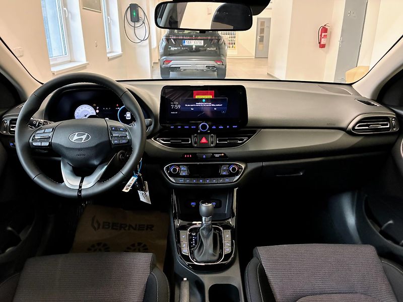 Hyundai i30 1,6 T-GDi 110kW DCT GO CZECH - fotka 10 z 20