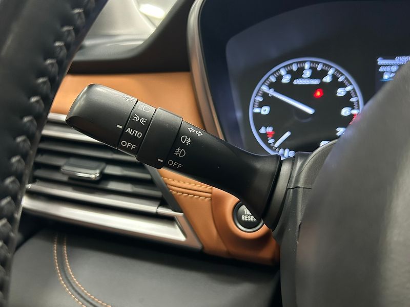 Subaru Outback (2021) 2.5 TOURING 2022 | Záruka - fotka 45 z 69
