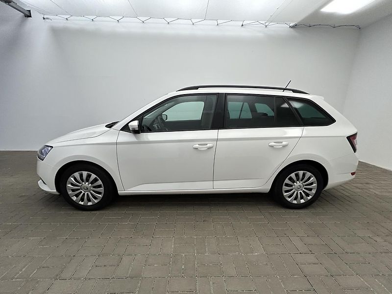 Škoda Fabia 1.0 TSI Active Plus - fotka 3 z 21