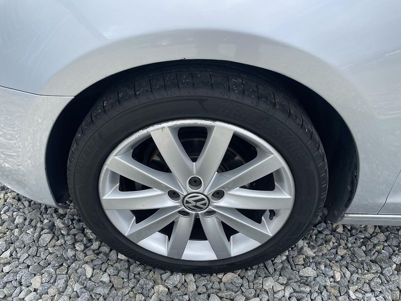 Volkswagen Golf 1.6TDi 105PS  6 HIGHLINE TOP!! - fotka 27 z 176