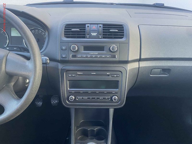 Škoda Fabia (2011) 1.2 TSi, Family - fotka 12 z 15