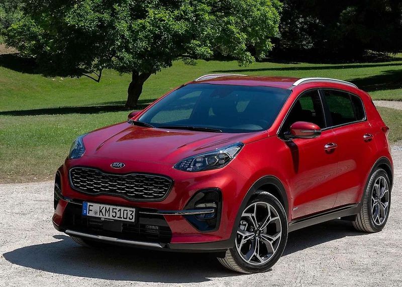 Kia nabízí před Vánoci slevy od 25 až do 70 tisíc korun.