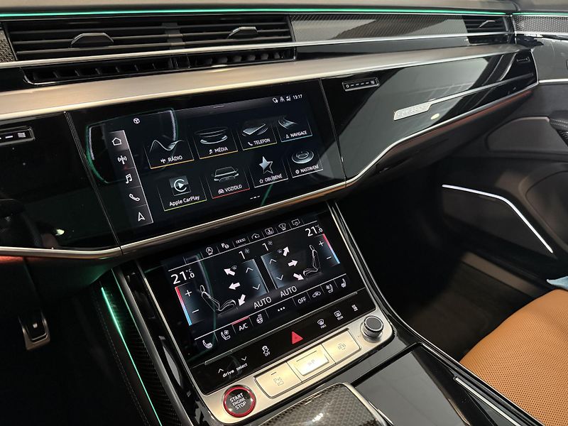Audi S8 B&O-Adv. Carbon Matrix Pano TV - fotka 35 z 52