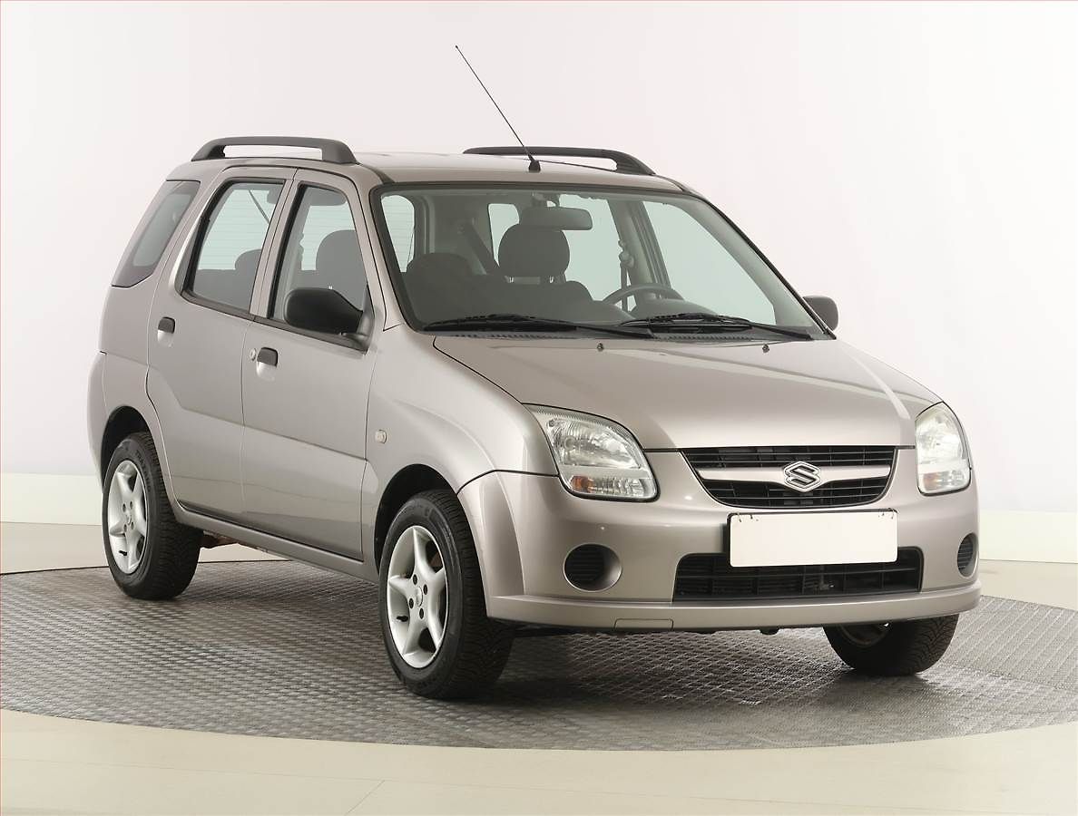 Suzuki Ignis 1.3, po STK, Tažné, rezervace