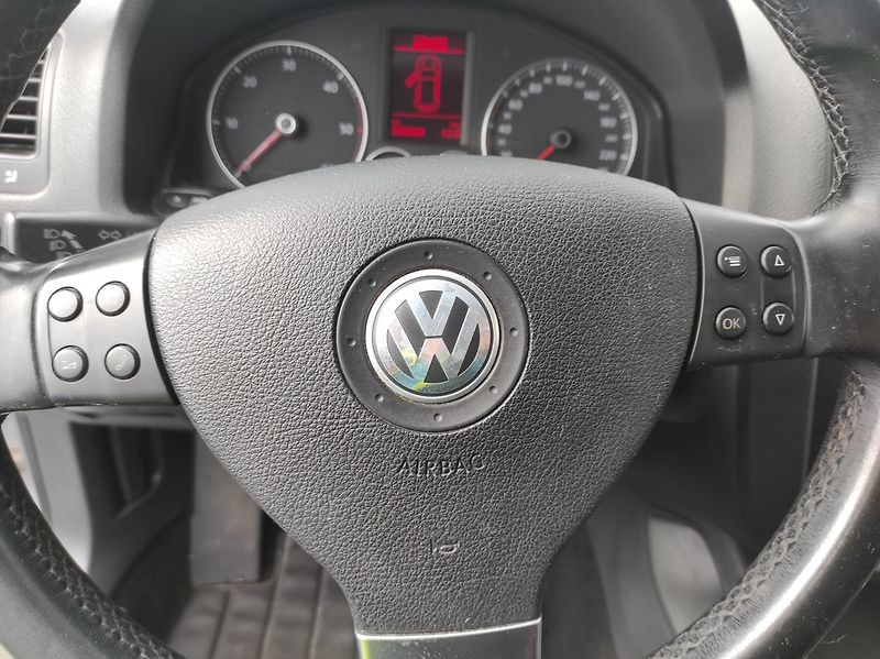 Volkswagen Golf 1.9 TDI Variant Trendline - fotka 14 z 26