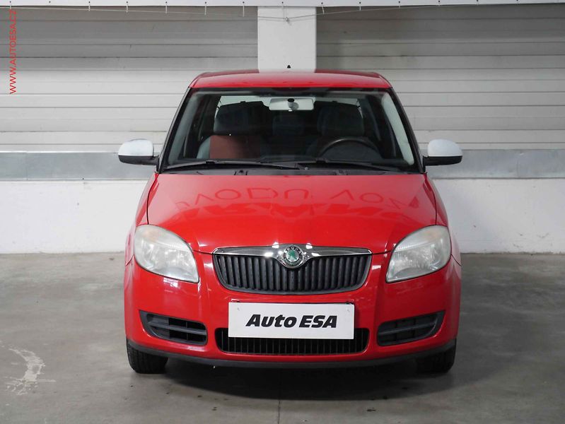 Škoda Fabia (2007) 1.2i, 2.maj,ČR, servis.kniha - fotka 2 z 12