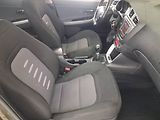 Kia Ceed (2013) 1.6 GDI, Serv.kniha, Navi - náhled 9