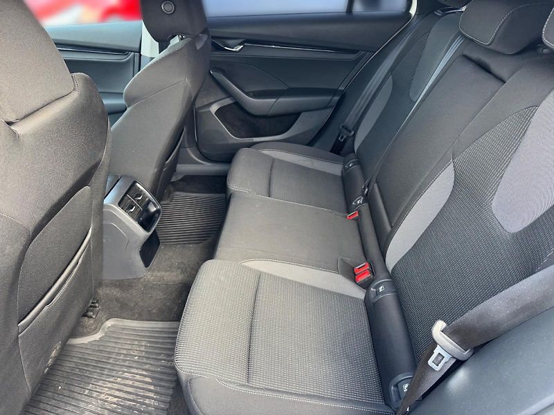 Škoda Octavia (2022) AMBITION 2.0TDI 85kW CZ DPH - fotka 8 z 11